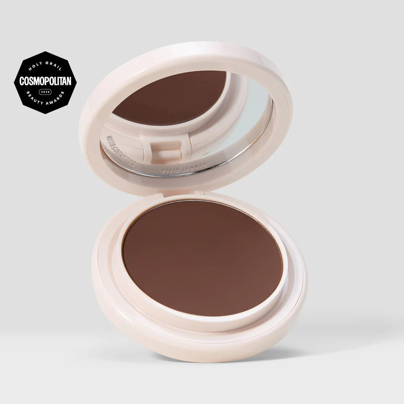 Kylie Natural Blur Powder Foundation