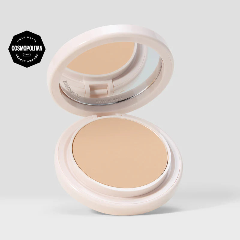 Kylie Natural Blur Powder Foundation