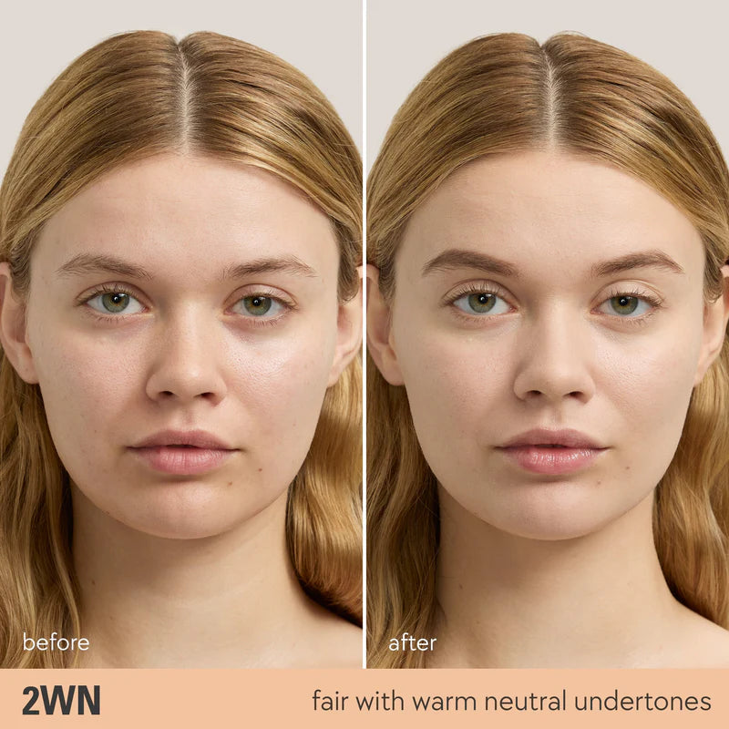 Kylie Natural Blur Powder Foundation