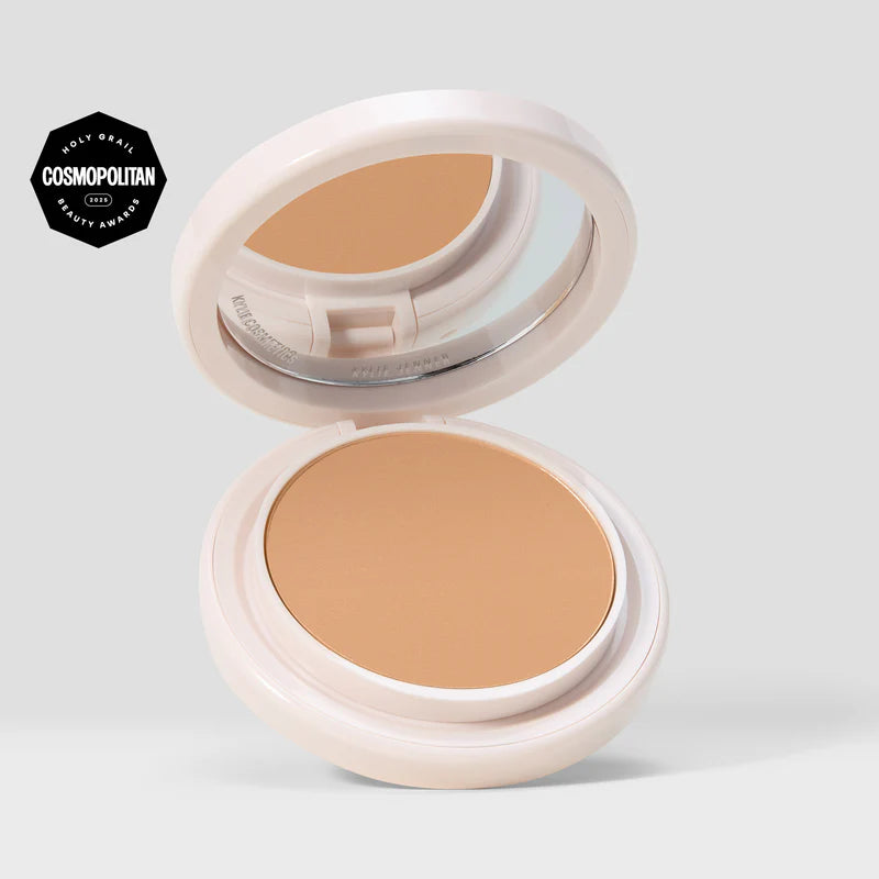 Kylie Natural Blur Powder Foundation