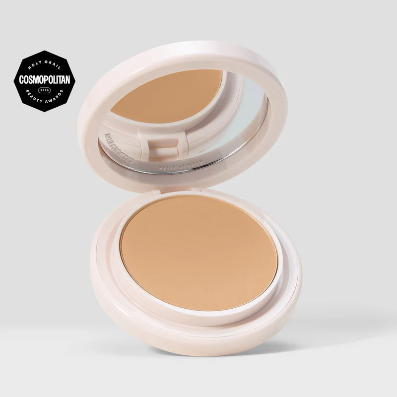 Kylie Natural Blur Powder Foundation