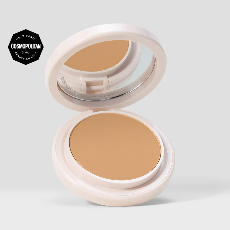 Kylie Natural Blur Powder Foundation
