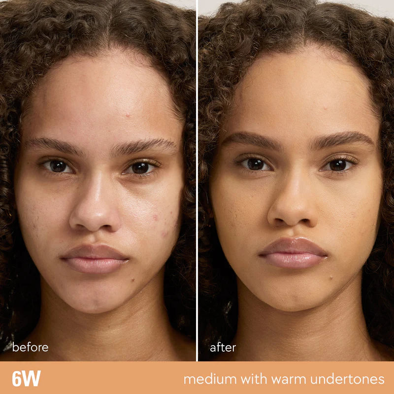 Kylie Natural Blur Powder Foundation