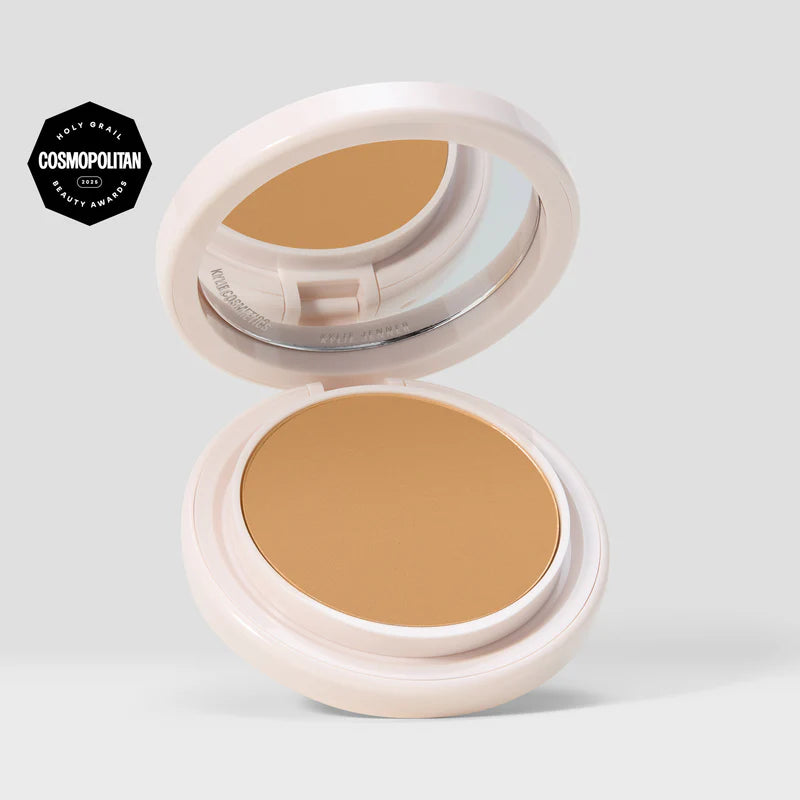 Kylie Natural Blur Powder Foundation