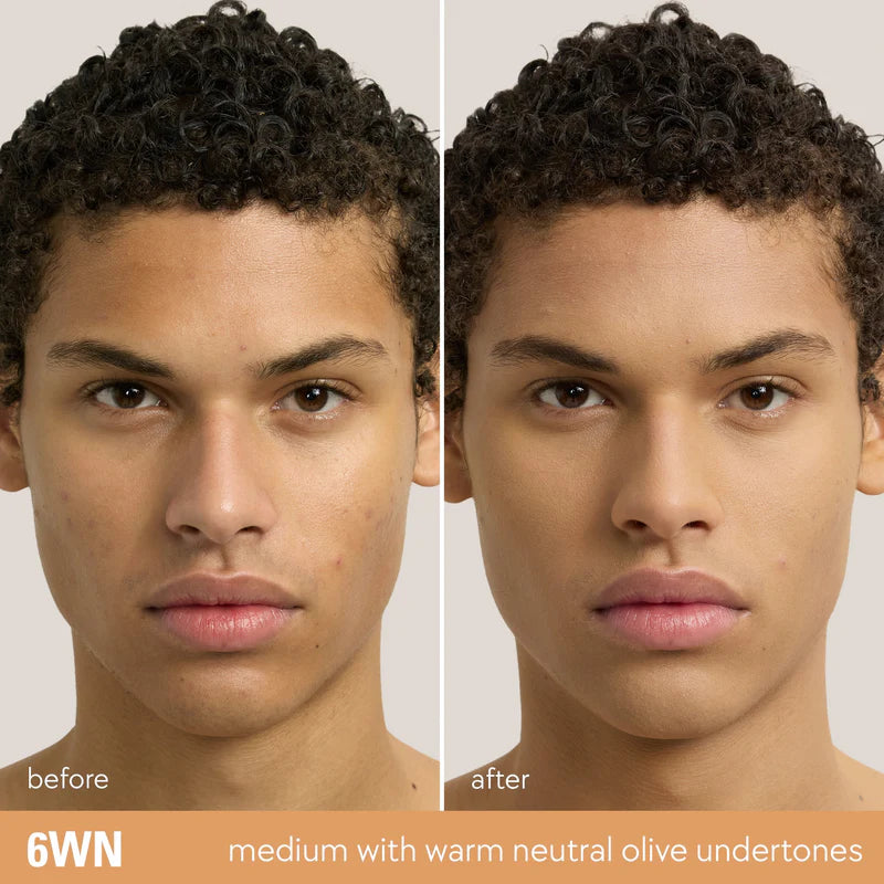 Kylie Natural Blur Powder Foundation