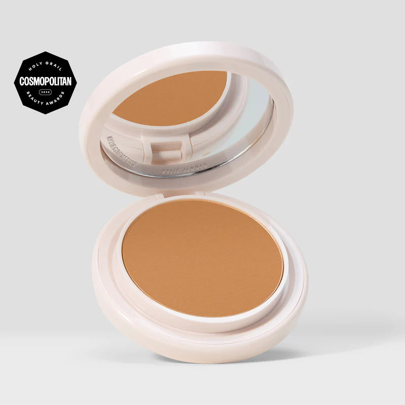 Kylie Natural Blur Powder Foundation