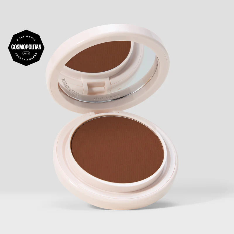 Kylie Natural Blur Powder Foundation