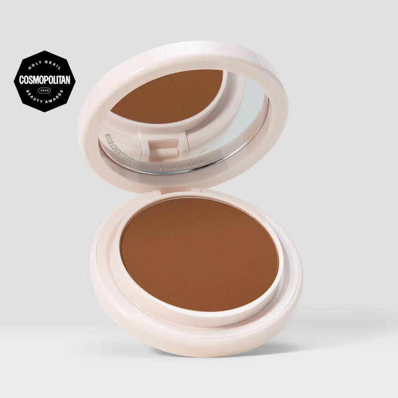 Kylie Natural Blur Powder Foundation
