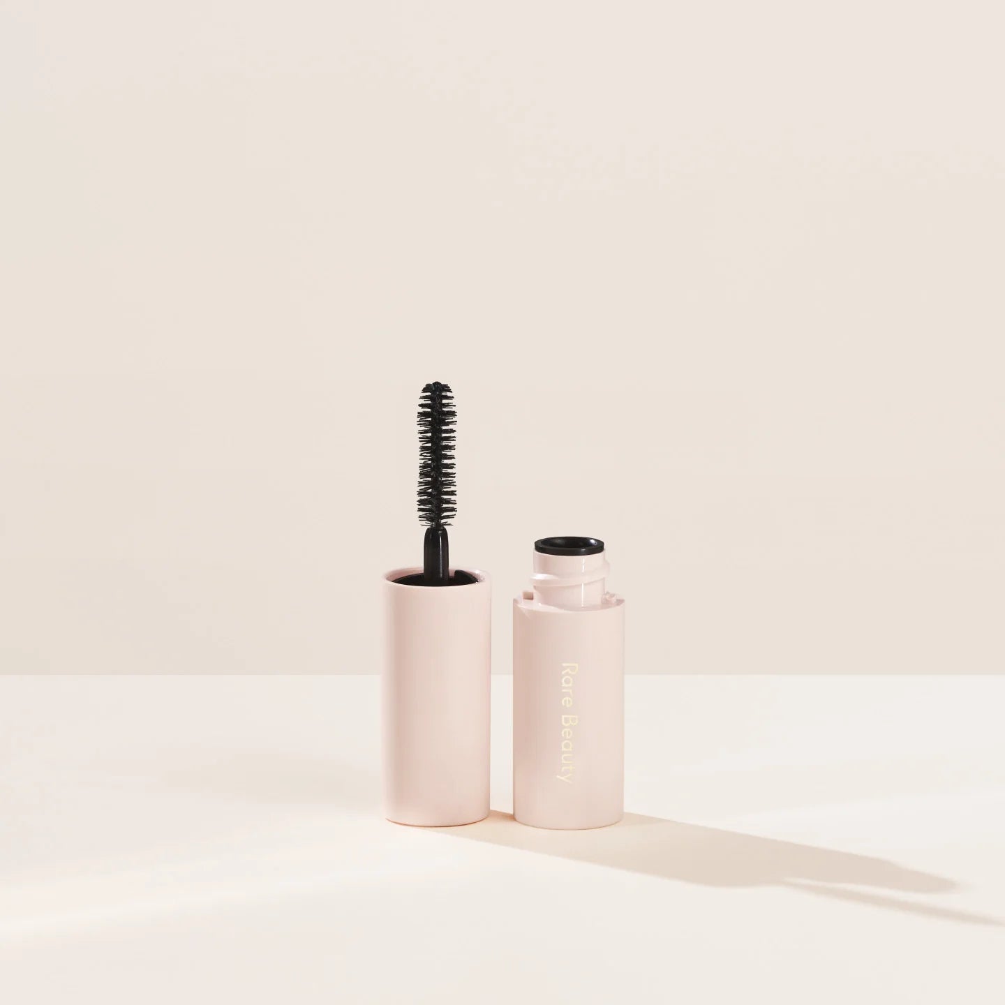 Rare Perfect Strokes Universal Volumizing Mascara